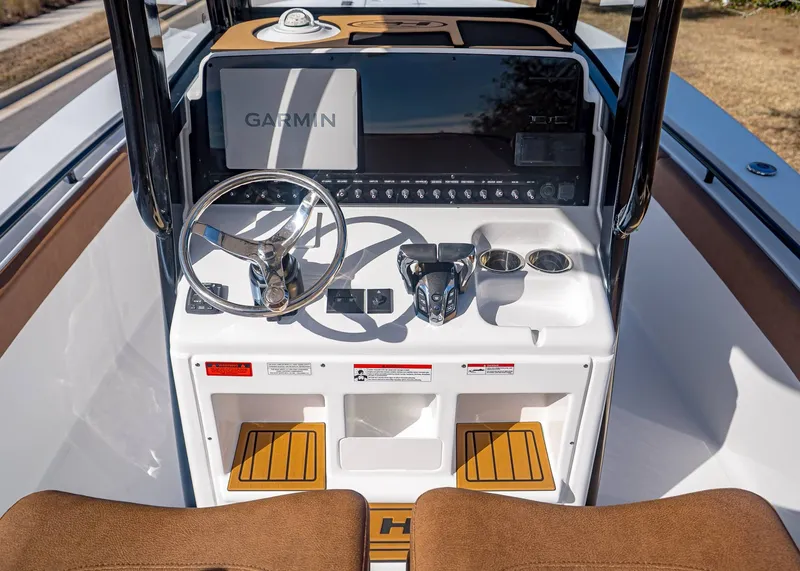 Slide: The Image of Sea Hunt Gamefish 27 Coffin Box 2026 - 16