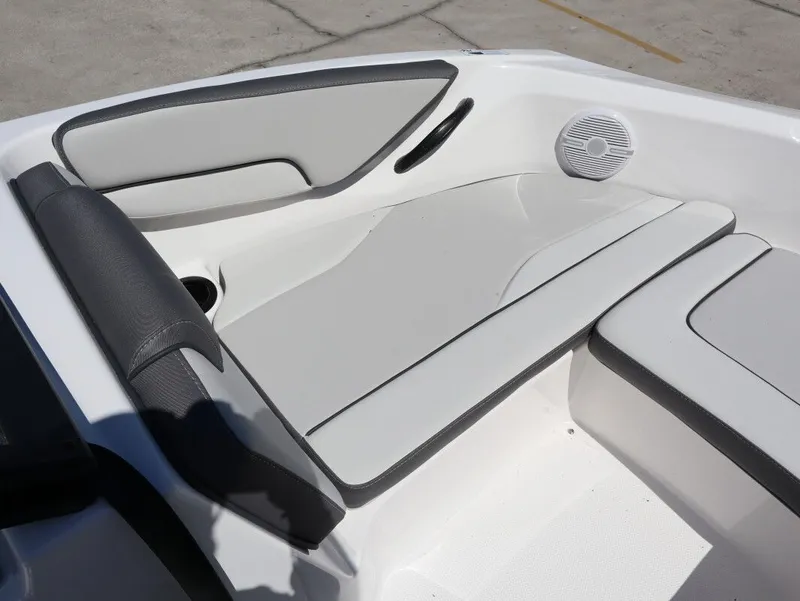 Slide: The Image of Interior of Yamaha SX190 boat, 2026 model, featuring gray upholstery. - 16