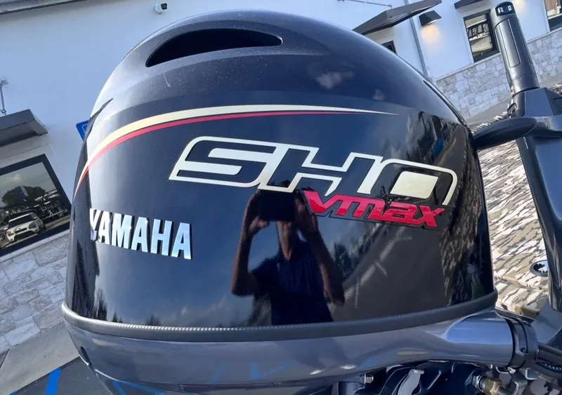 Slide: The Image of Avid 18 Commander 2026 - 10