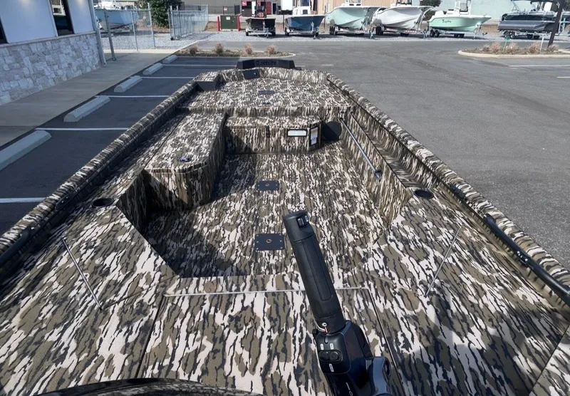 Slide: The Image of Avid 18 Commander 2026 - 11