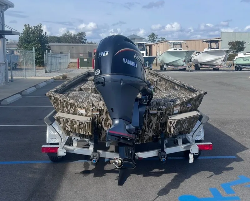 Slide: The Image of Avid 18 Commander 2026 - 5