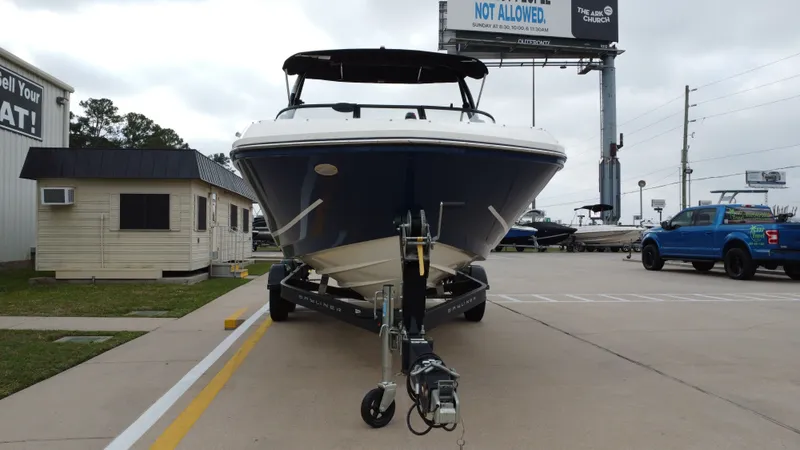 Slide: The Image of Bayliner VR6 2018 - 10