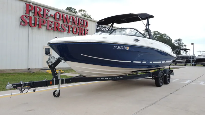 Slide: The Image of Bayliner VR6 2018 - 8