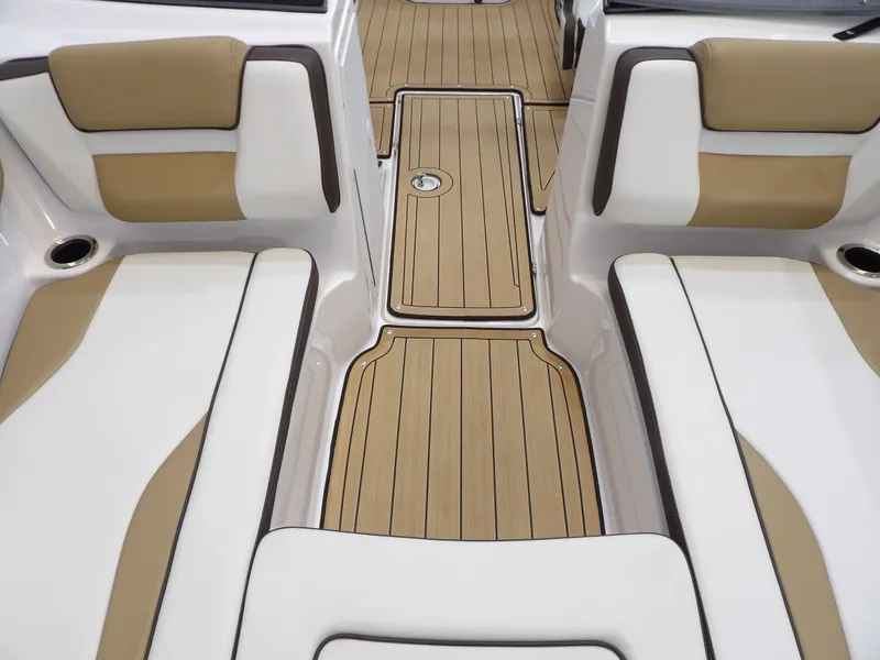 Slide: The Image of Yamaha 195S 2021 - 13