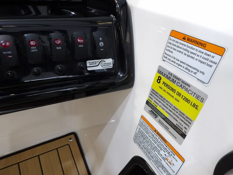 Slide: The Image of Yamaha 195S 2021 - 17