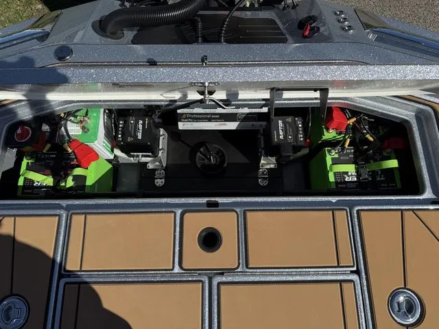 Slide: The Image of Ranger Z520R Ultra 2026 - 13