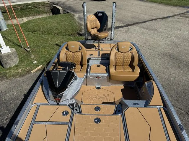 Slide: The Image of Ranger Z520R Ultra 2026 - 9