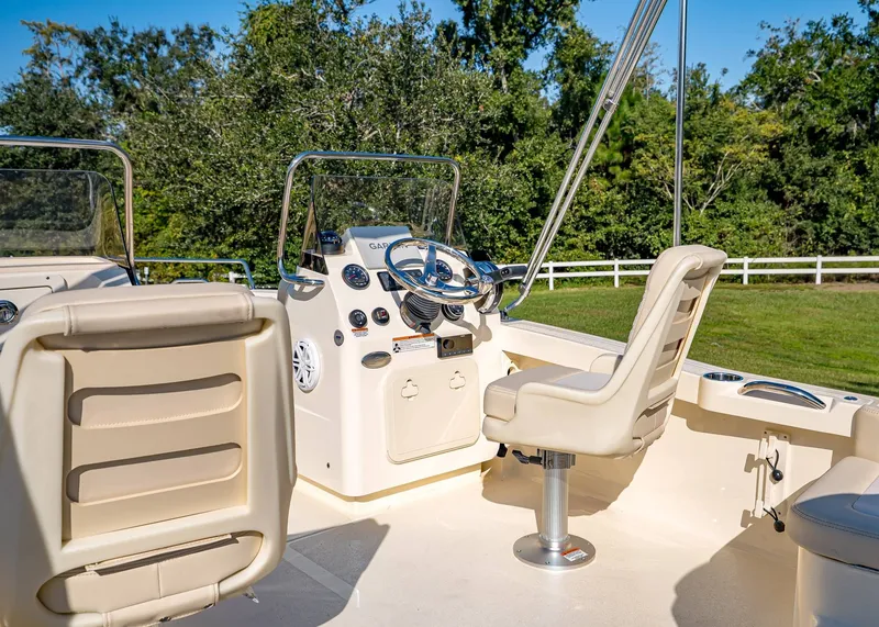 Slide: The Image of Scout 188 Sport Dorado 2026 - 15