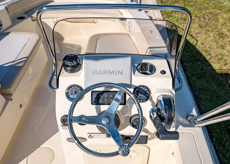 Slide: The Image of Scout 188 Sport Dorado 2026 - 16