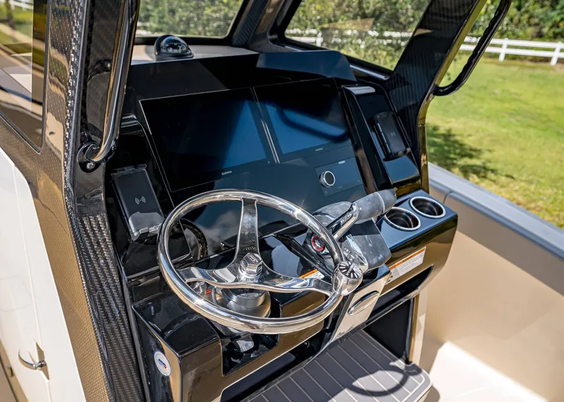 Slide: The Image of Scout 260 LXF 2026 - 18