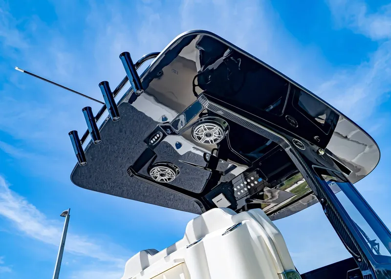 Slide: The Image of Scout 260 LXF 2026 - 18