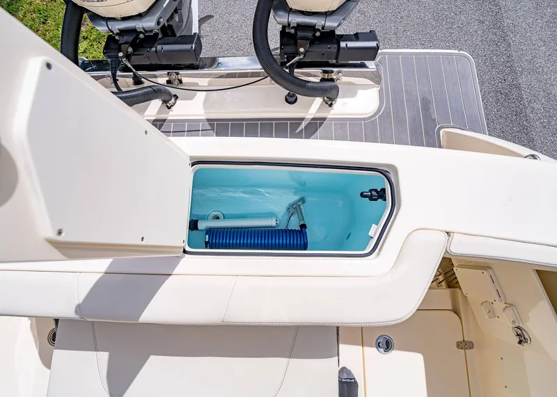 Slide: The Image of Scout 288 LXF 2026 - 11