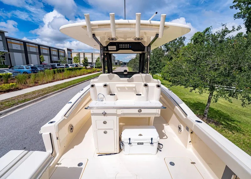 Slide: The Image of Scout 288 LXF 2026 - 18