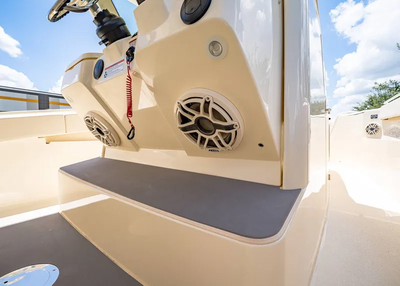 Slide: The Image of Scout 357 LXF 2026 - 31