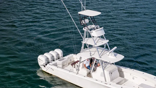 Slide: The Image of SeaVee 390Z 2017 - 20