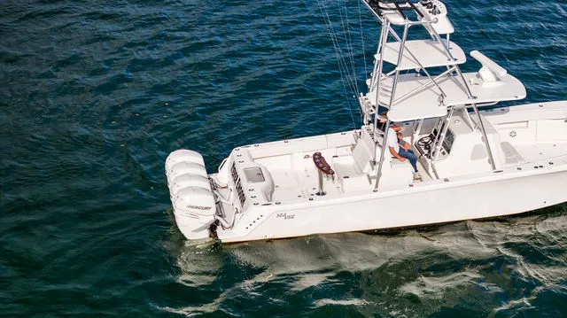 Slide: The Image of SeaVee 390Z 2017 - 21