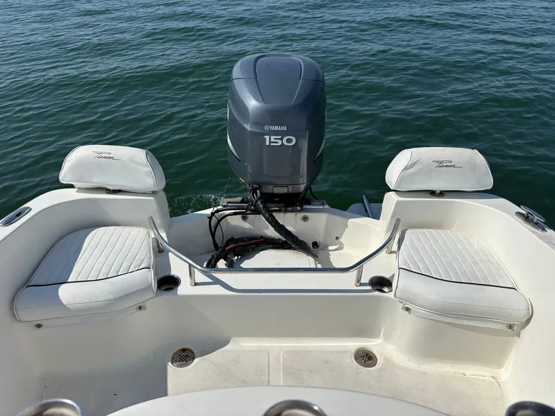 Slide: The Image of Pioneer 197 Sportfish 2007 - 23