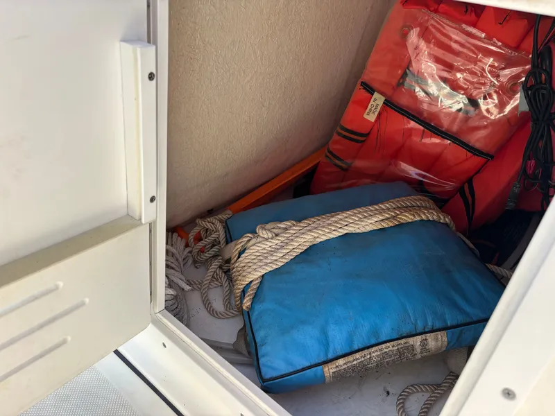 Slide: The Image of Pioneer 197 Sportfish 2007 - 32