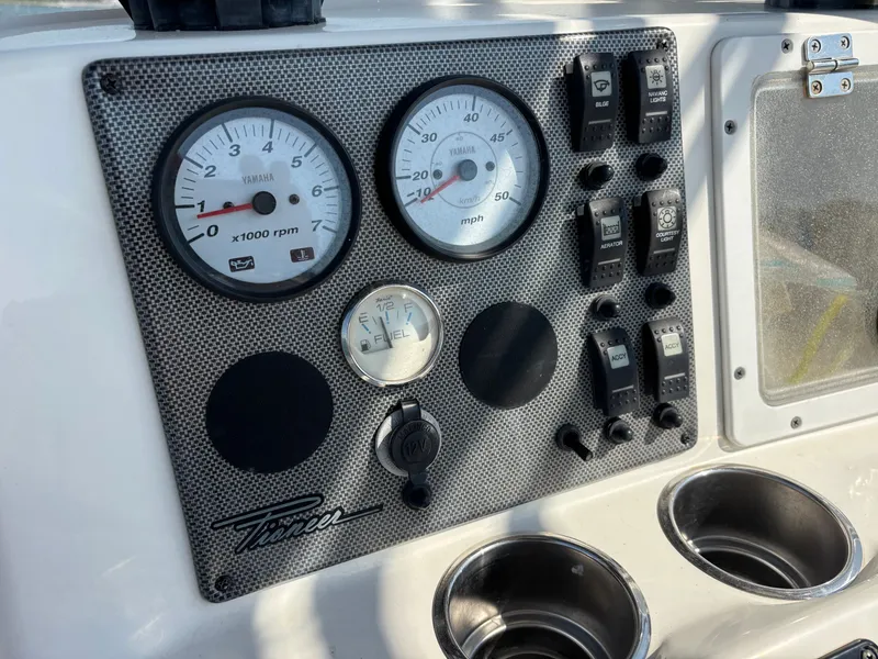 Slide: The Image of Pioneer 197 Sportfish 2007 - 36