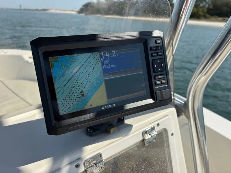 Slide: The Image of Pioneer 197 Sportfish 2007 - 37