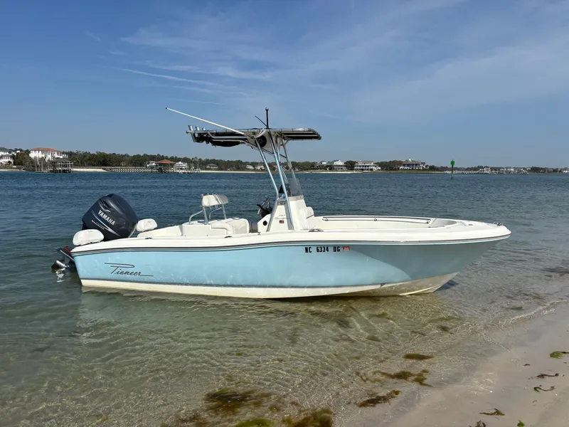 Slide: The Image of Pioneer 197 Sportfish 2007 - 4