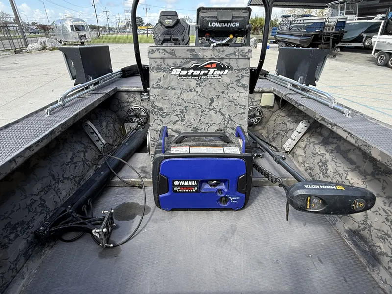 Slide: The Image of Gator-Tail Extreme Series 2060cc 2018 - 10