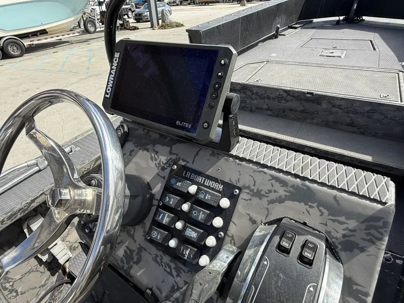 Slide: The Image of Gator-Tail Extreme Series 2060cc 2018 - 13