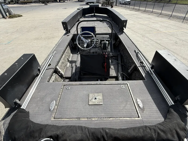 Slide: The Image of Gator-Tail Extreme Series 2060cc 2018 - 3