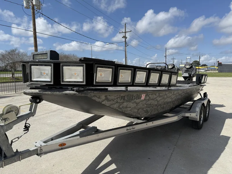 Slide: The Image of Gator-Tail Extreme Series 2060cc 2018 - 5