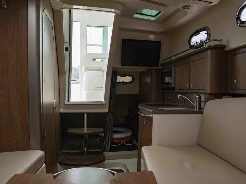 Slide: The Image of Boston Whaler 315 CONQUEST PH 2015 - 24