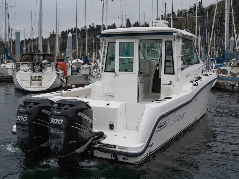 Slide: The Image of Boston Whaler 315 CONQUEST PH 2015 - 6