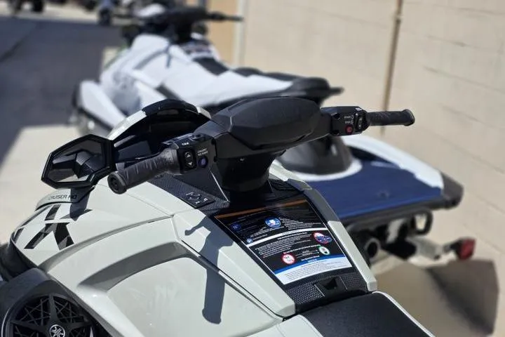 Slide: The Image of 2026 Yamaha WaveRunner VX Cruiser HO, close-up of handlebars and dashboard. - 15