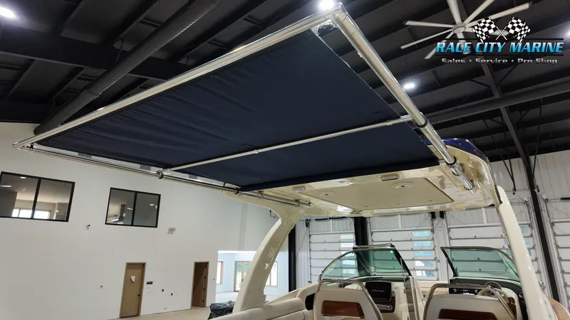 Slide: The Image of Chris-Craft GT31 2021 - 22