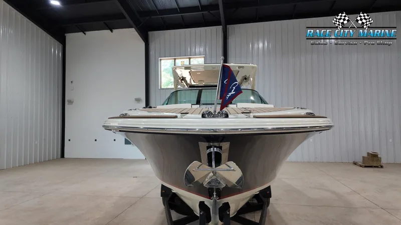 Slide: The Image of Chris-Craft GT31 2021 - 3