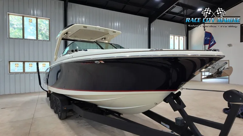 Slide: The Image of Chris-Craft GT31 2021 - 5