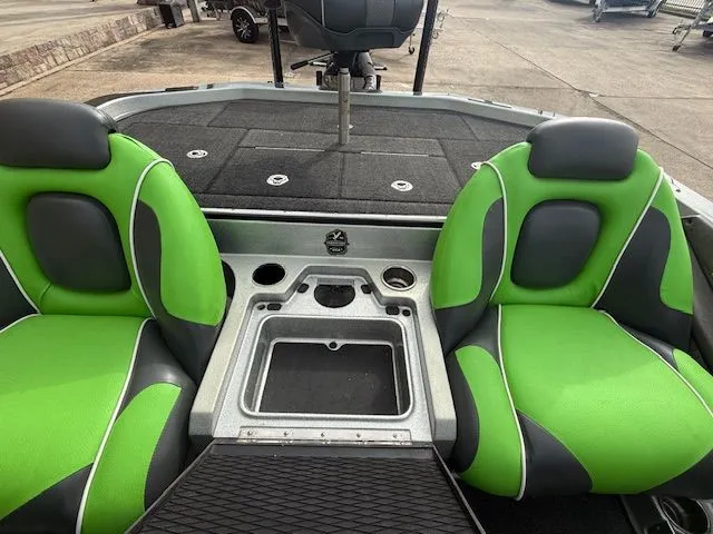 Slide: The Image of Ranger Z520 Comanche 2018 - 19