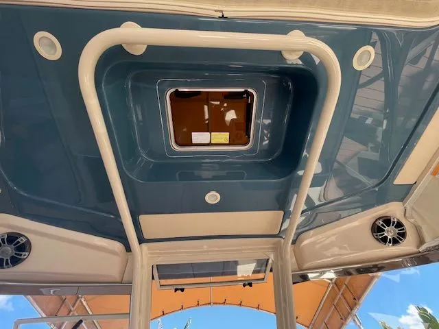 Slide: The Image of Interior view of 2021 Grady-White 325 Freedom boat deck. - 37