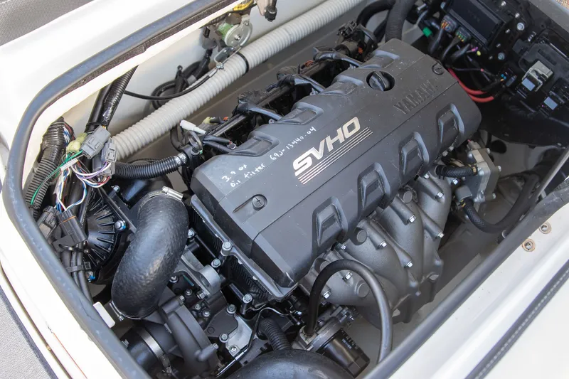 Slide: The Image of Yamaha AR195 2021 - 10