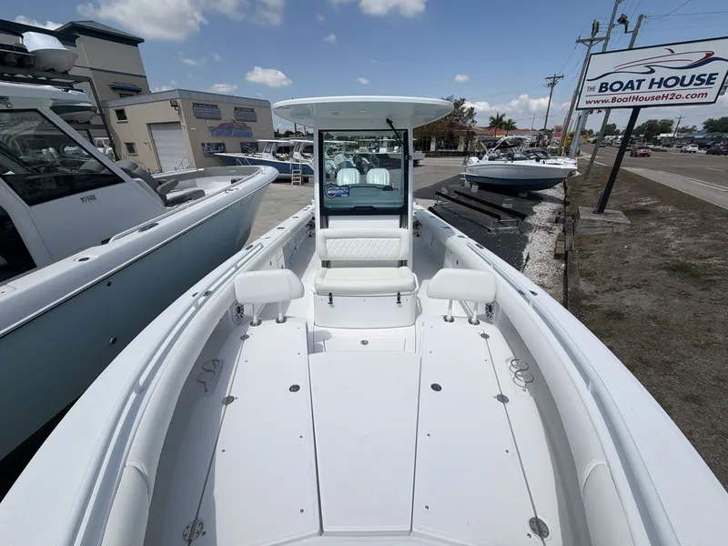 Slide: The Image of Everglades 273 Center Console 2026 - 15