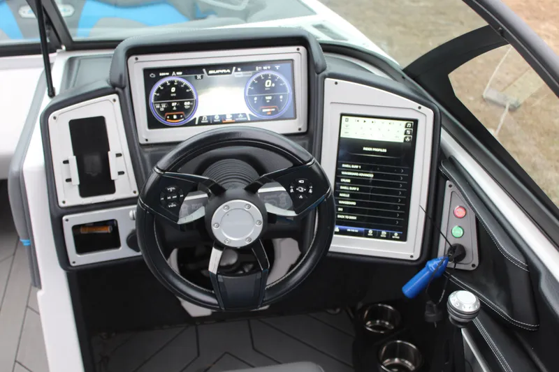 Slide: The Image of Supra SR 400 2020 - 9