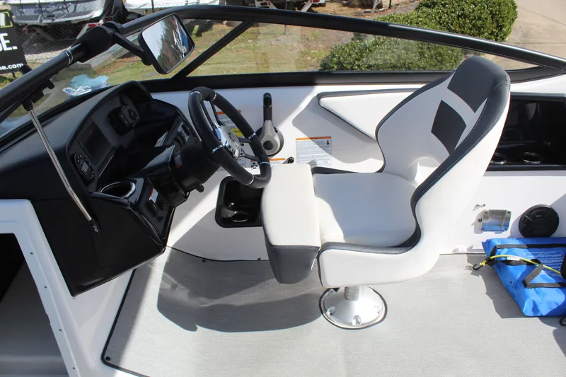 Slide: The Image of Yamaha AR195 2021 - 10