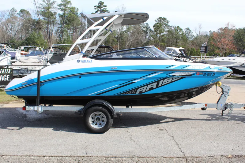 Slide: The Image of Yamaha AR195 2021 - 6