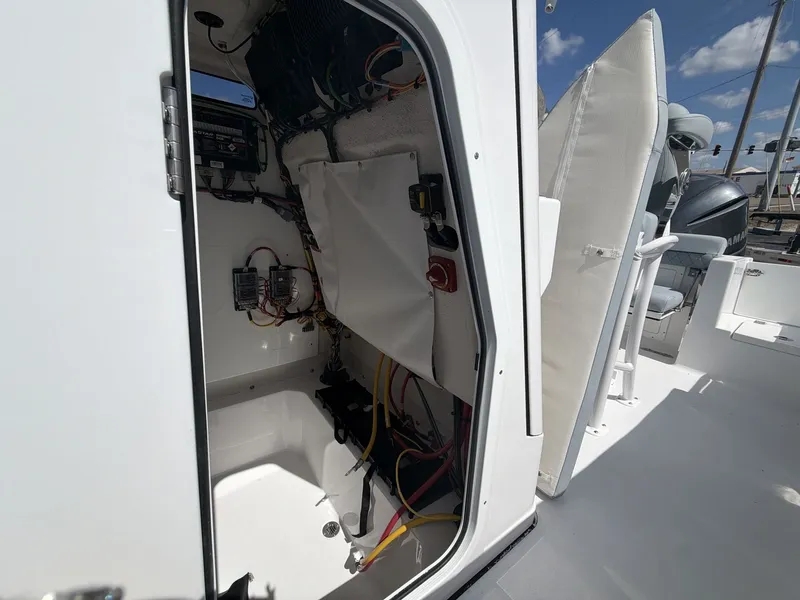 Slide: The Image of Sportsman Open 212 Center Console 2026 - 13