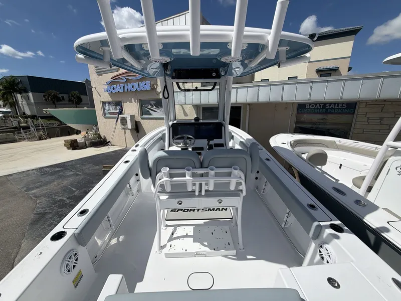 Slide: The Image of Sportsman Open 212 Center Console 2026 - 20
