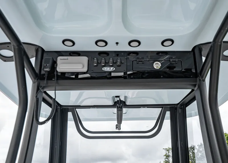 Slide: The Image of Sea Hunt BX 25 FS 2026 - 11