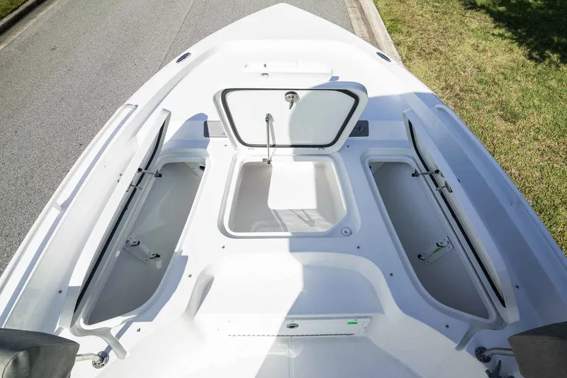 Slide: The Image of Sea Hunt BX 25 FS 2026 - 25