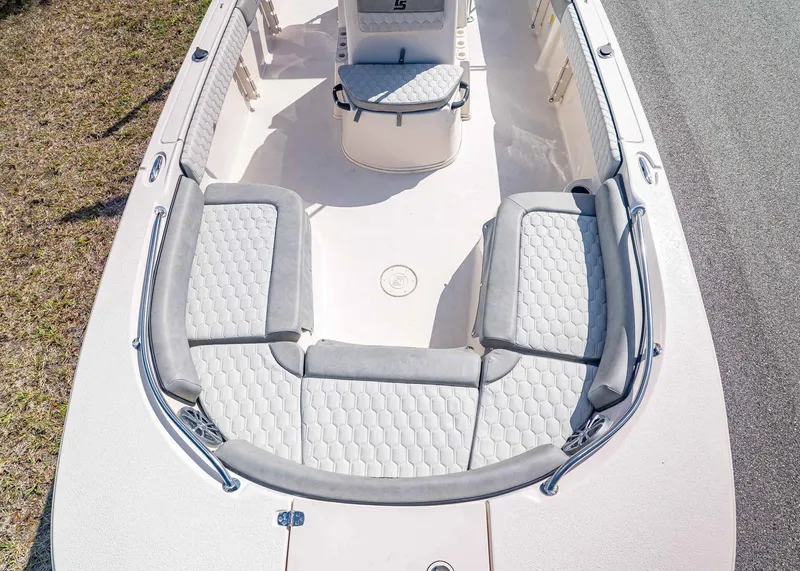 Slide: The Image of Carolina 21 Ultra Elite 2026 - 16