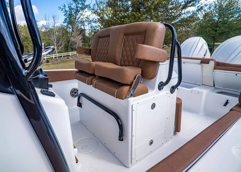 Slide: The Image of Sea Hunt Ultra 265 SE 2026 - 17