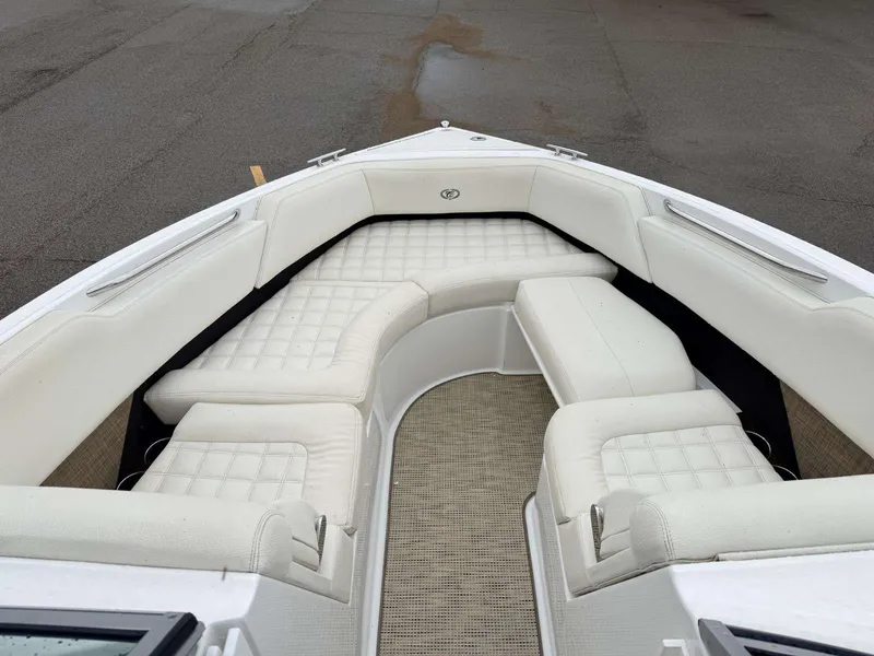 Slide: The Image of Cobalt R5 Surf 2019 - 17