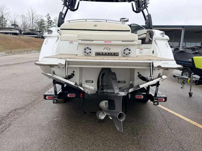 Slide: The Image of Cobalt R5 Surf 2019 - 5